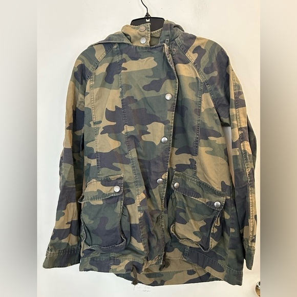 Rubbish Medium Cargo Camouflage Utility Jacket - Picture 1 of 10